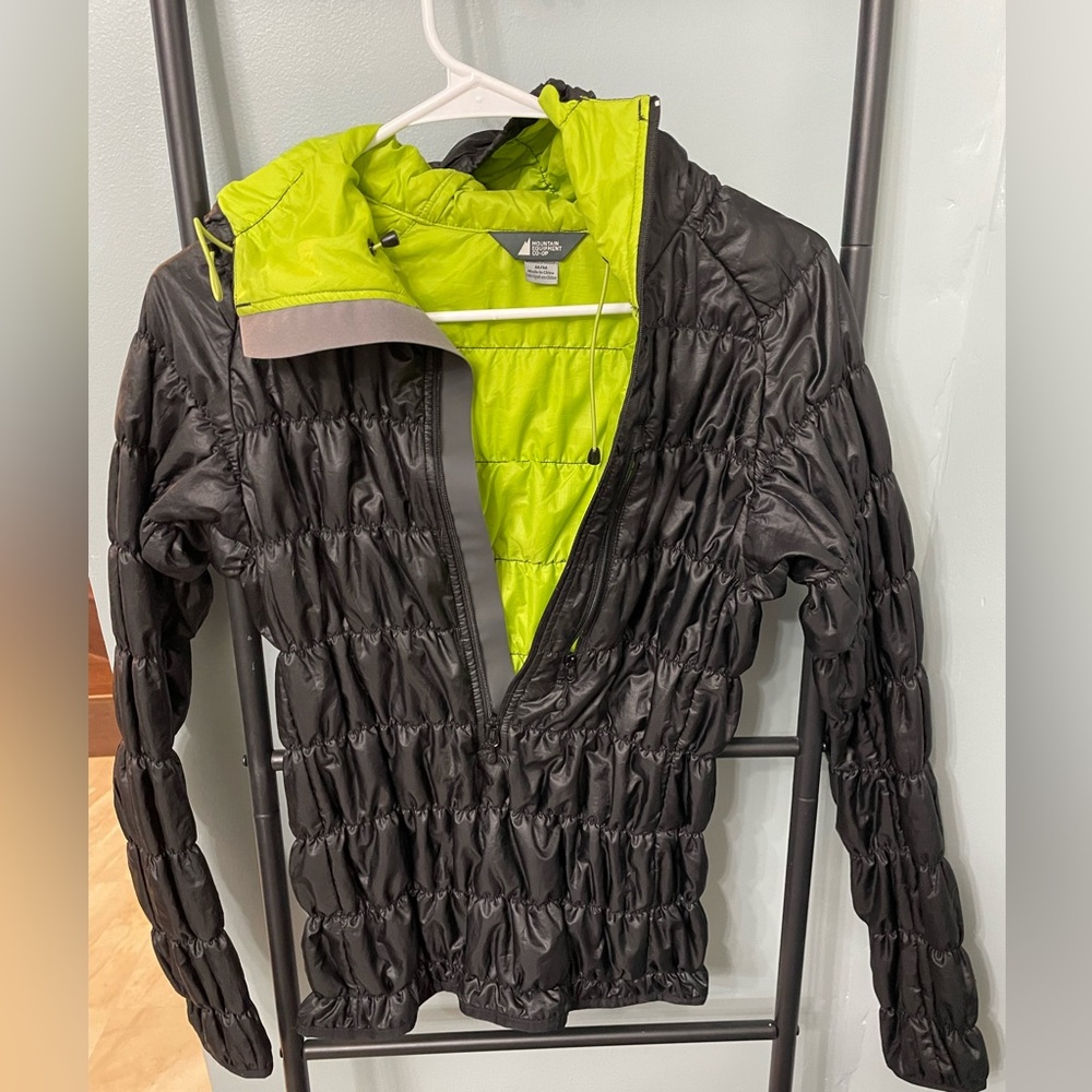 MEC Uplink lightweight pullover jacket - size M